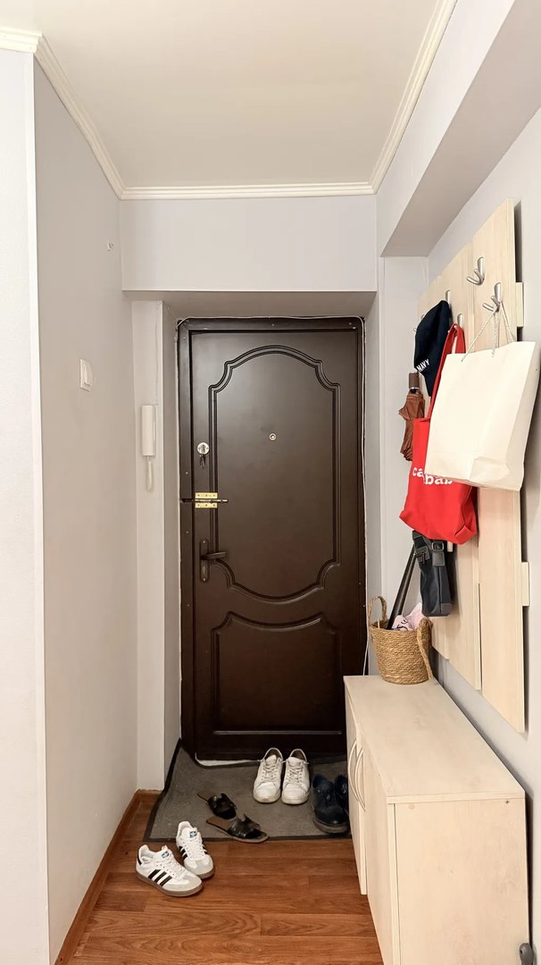 2 комнаты, 52 м², Индивидуалка, 4 этаж, Старый ремонт