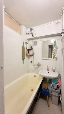 2 комнаты, 52 м², Индивидуалка, 4 этаж, Старый ремонт